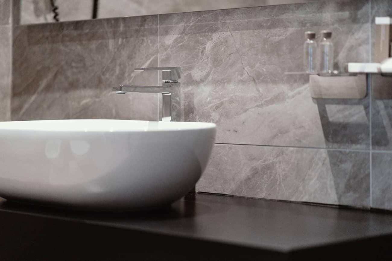 Hotel Rosengarten Madonna エクステリア 写真